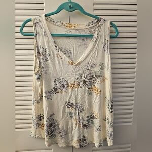 Maurices 24/7 Floral Tank Top - Large - Cream and Purple